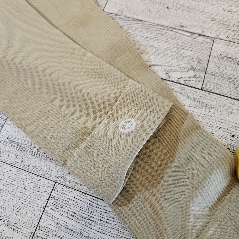 Set Active x MadHappy Colab Sculptflex Leggings Beige Size Medium Seamless - Picture 5 of 8